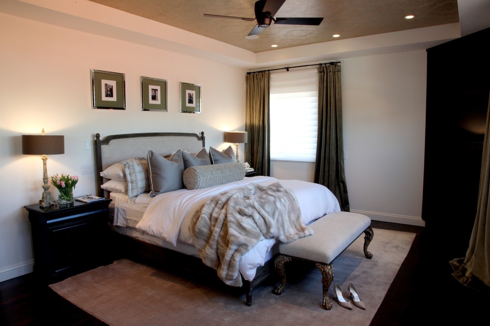 bedroom decorating ideas and designs Remodels Photos Alisa Moffett Interiors Long Beach California United States traditional-bedroom
