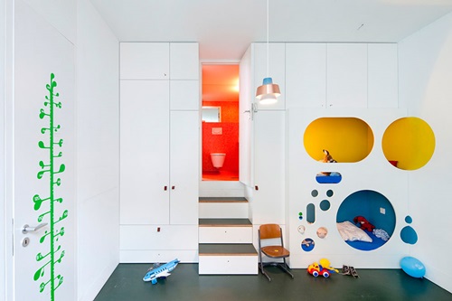 Have a ‘fun’ time decorating with the kids their room! 