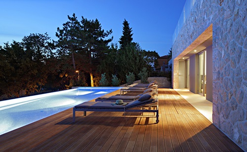 How to Design a Breathtaking Vacation House  