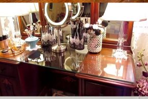 6 Creative Ideas for Decorating Your Vanity