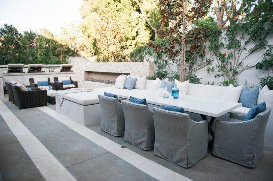 Breathtaking and Cheerful Outdoor Spaces to Please All of Your Senses by Valerie Saunders